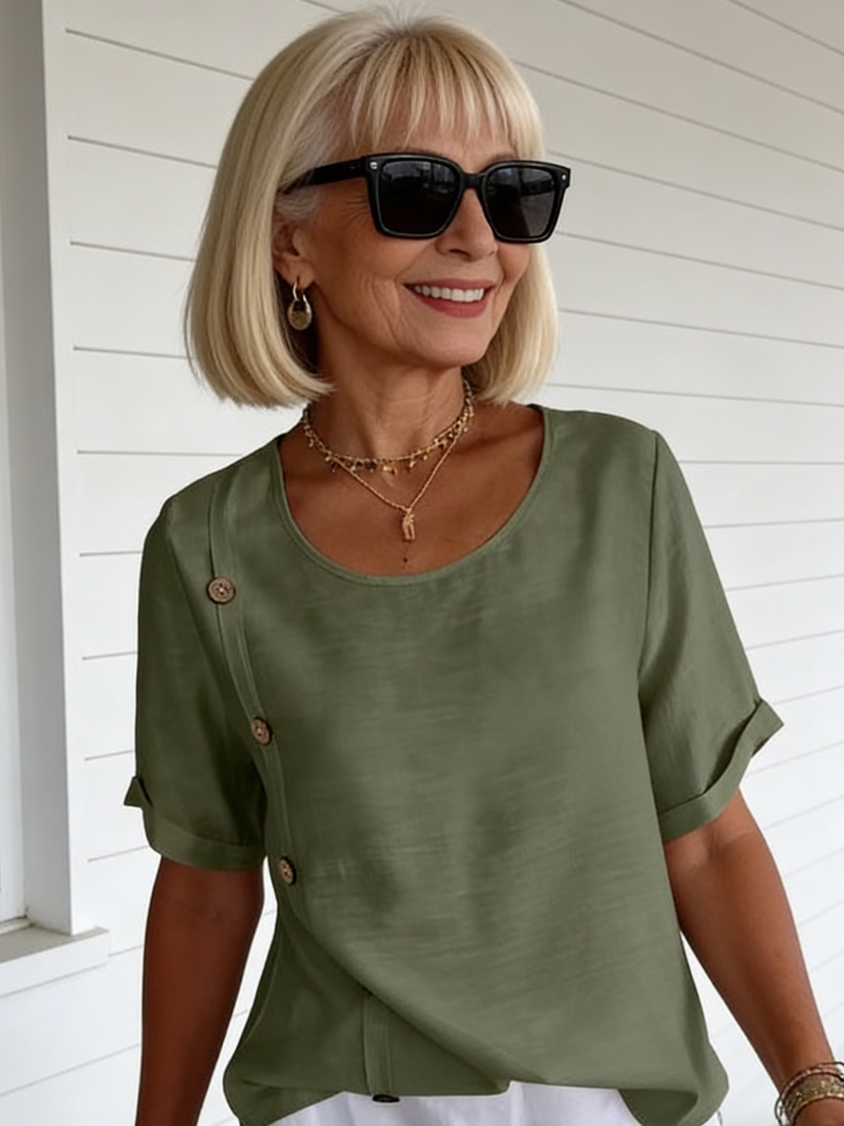 Vibrant Solid Color Chic Button Decor Blouse - Women's Vintage Half Sleeve Simple Blouse for Spring & Fall - Elegant Clothing for Ladies with Classic Style
