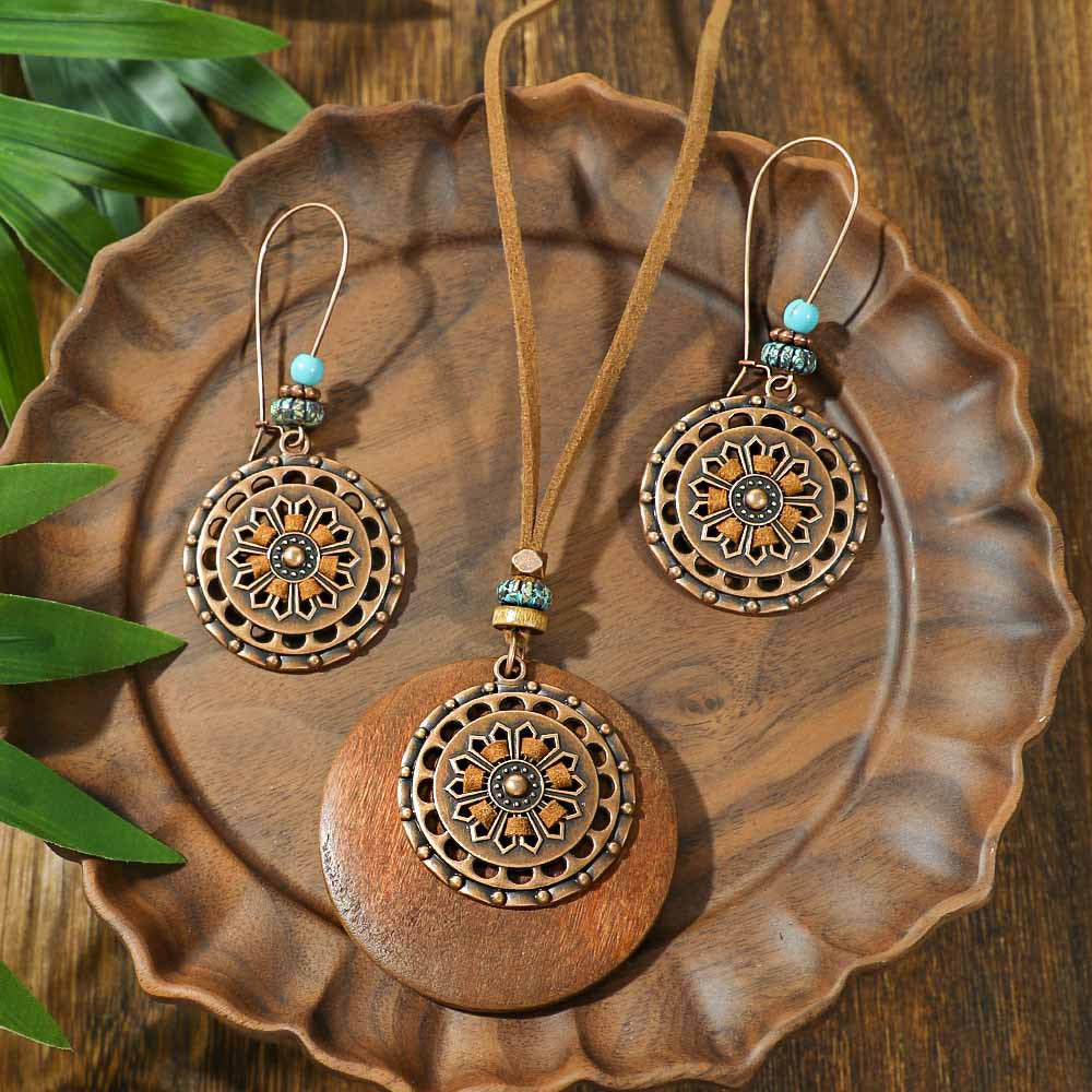 3pcs Boho Ethnic Long Sundry Colors Tassel Pendant Necklaces For Women Retro Rhinestone Drip Oil Alloy Necklace