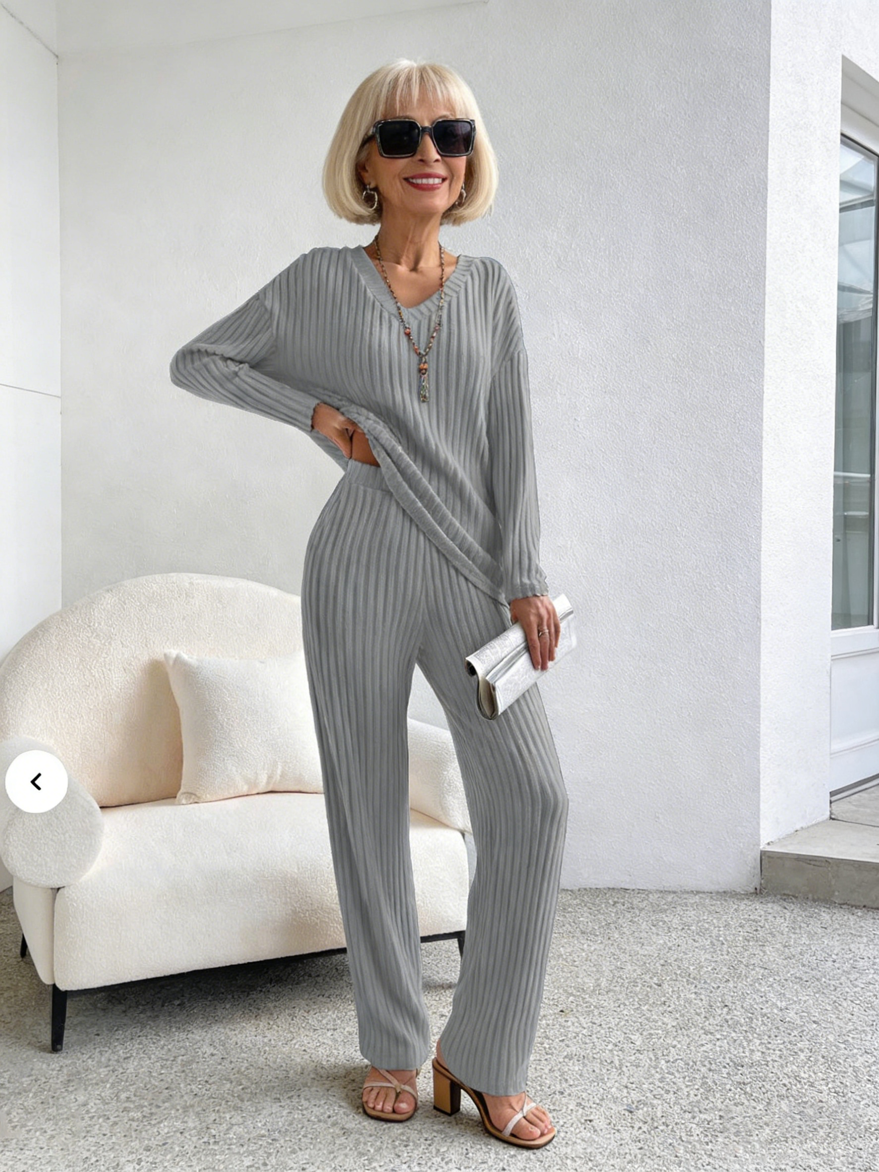 Thick Two-piece Fashion Casual Straight-leg Pants Temperament Loose V-neck Pit Strip Knitted Suit