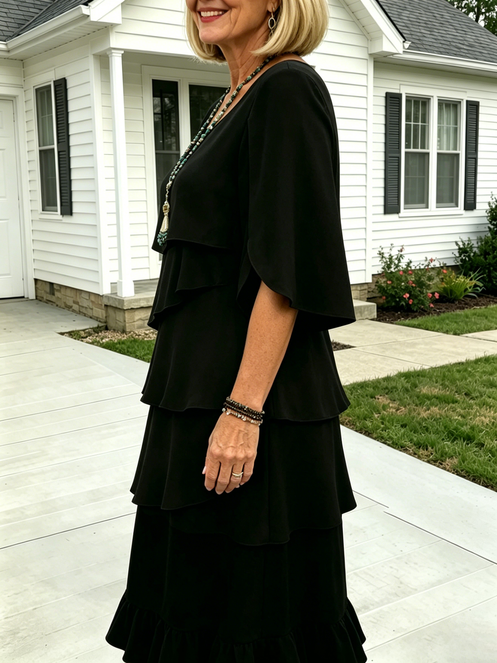 (Length end to the knee)Black Dress Style Fashion Solid Color Round Neck Cake Skirt Splicing Dress Women's Clothing