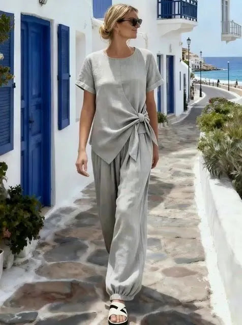 Women's Round Neck Pleated Short-Sleeved Suit With Tie Detail