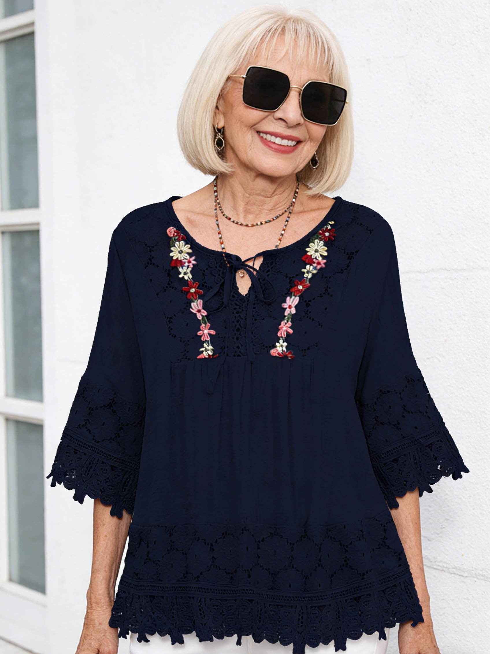 Cotton and Linen Splicing Lace Temperament V-neck Loose Top