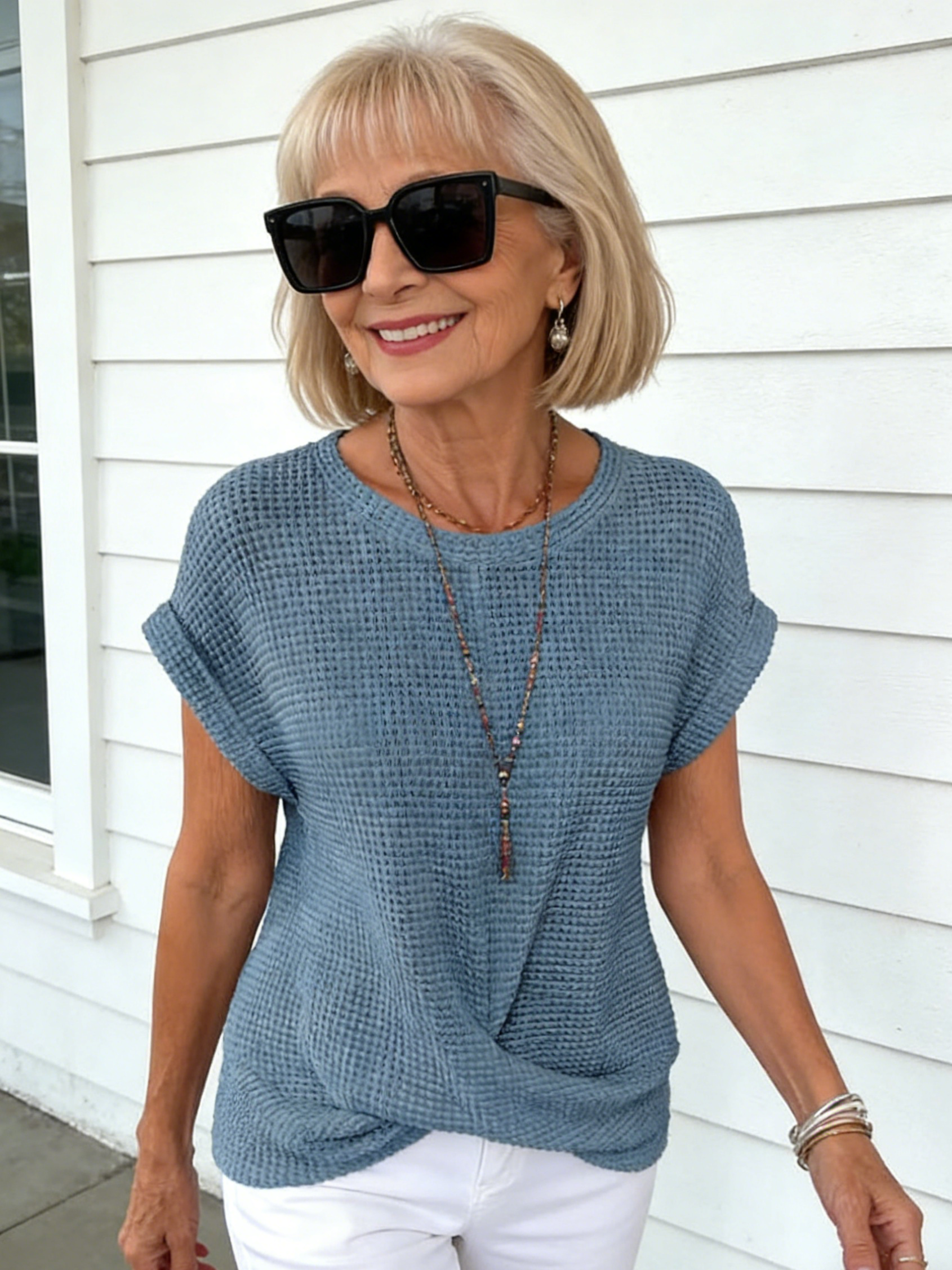 Textured Fabric Crew Neck T-Shirt Elegant Short Twist Hoop Top Women's Cross