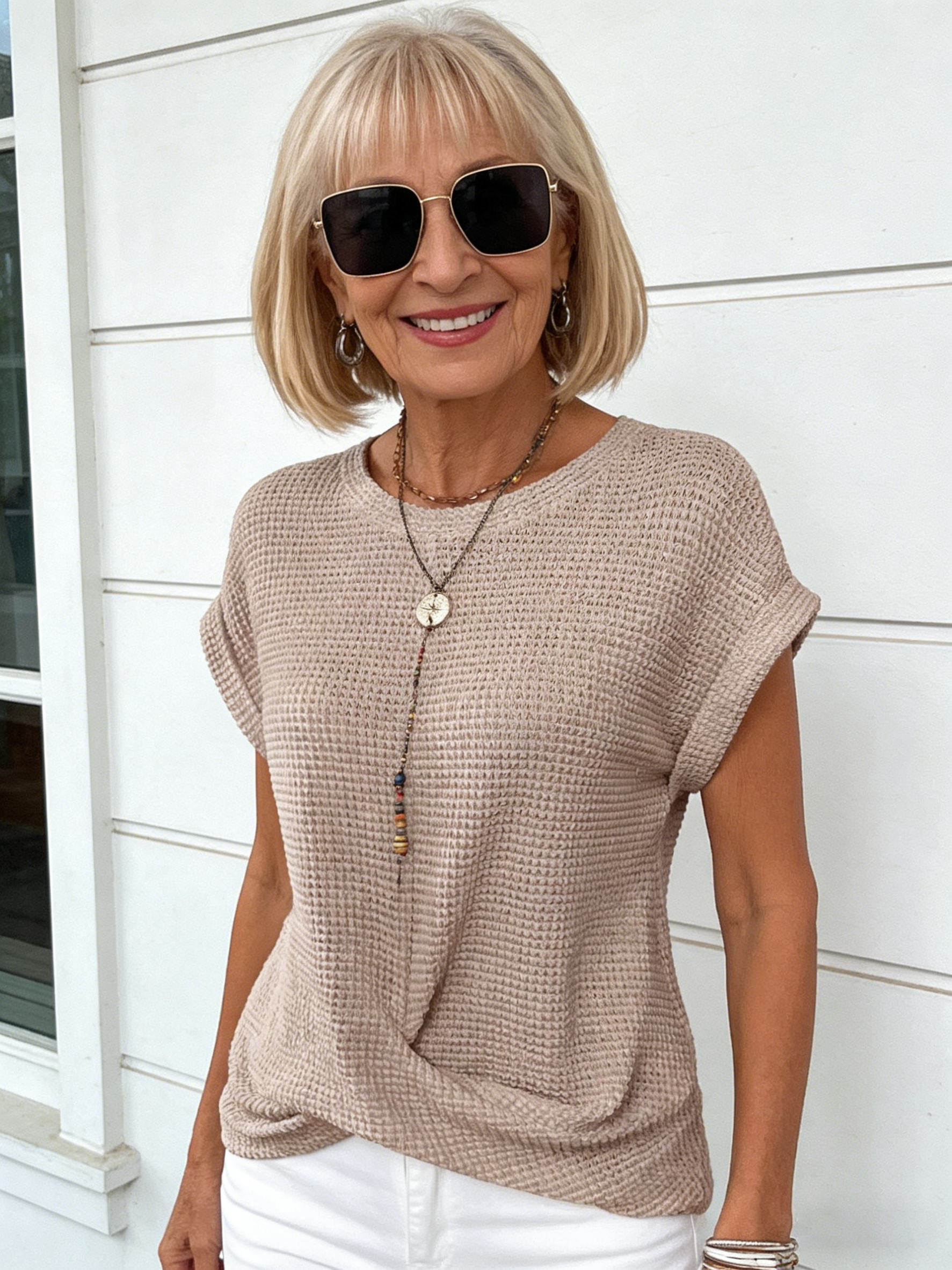 Textured Fabric Crew Neck T-Shirt Elegant Short Twist Hoop Top Women's Cross