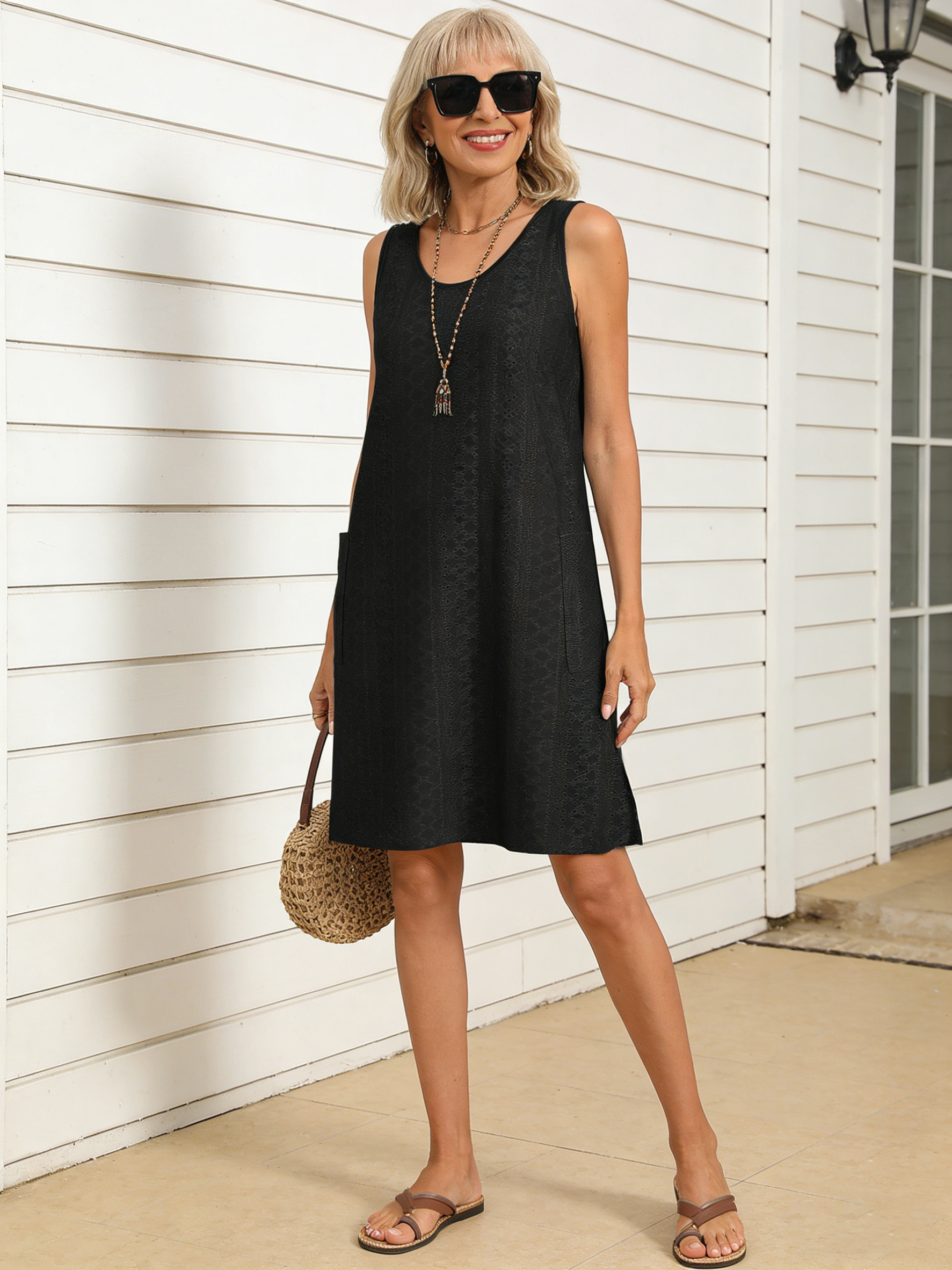 Textured Fabric Solid Color Crew Neck Loose Sleeveless Pocket Dress