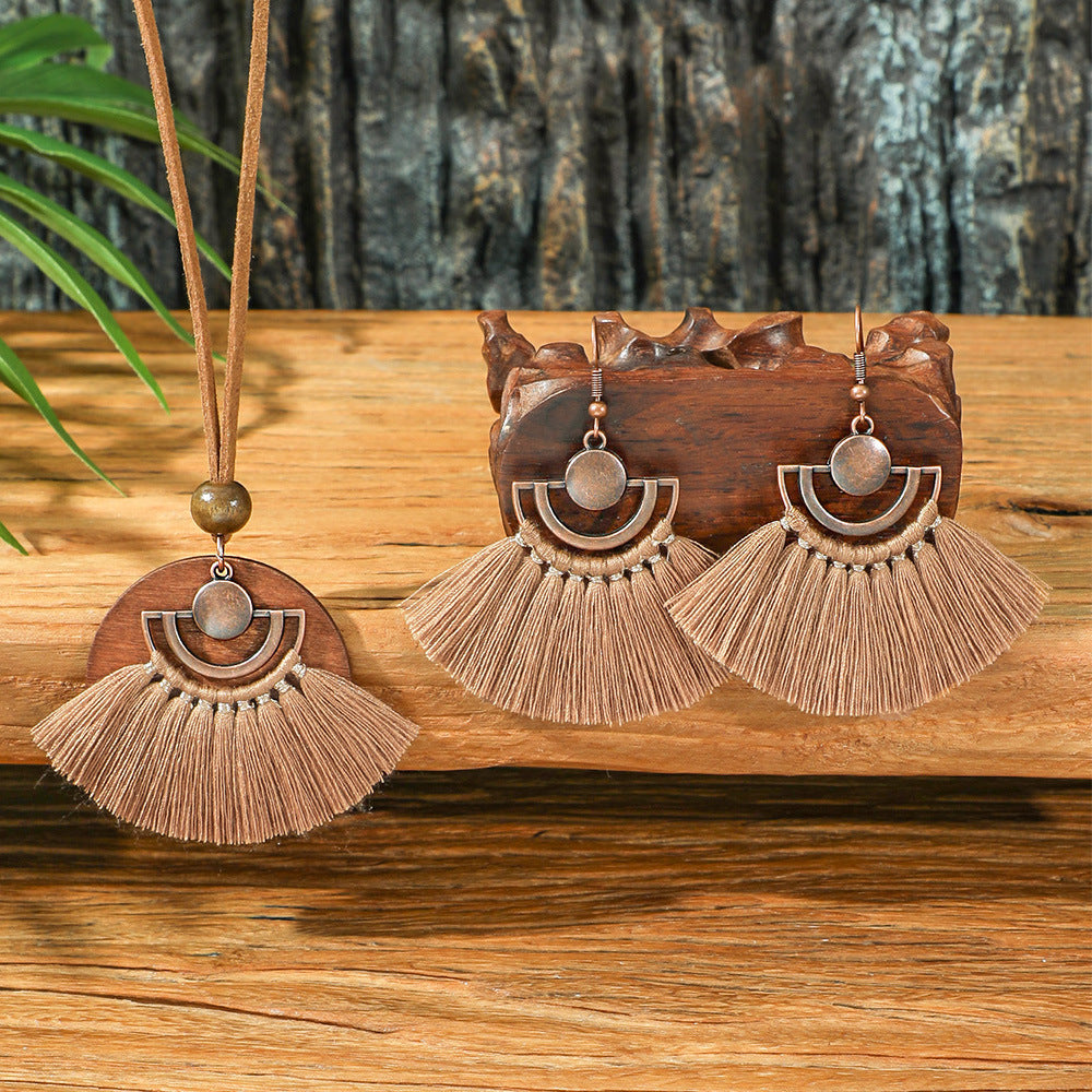 3pcs Boho Ethnic Long Sundry Colors Tassel Pendant Necklaces For Women Retro Rhinestone Drip Oil Alloy Necklace