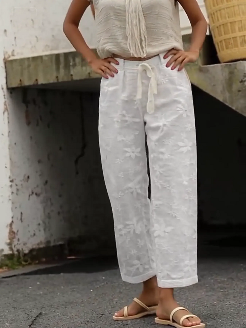 Fashion Pocket Embroidery Casual Pants