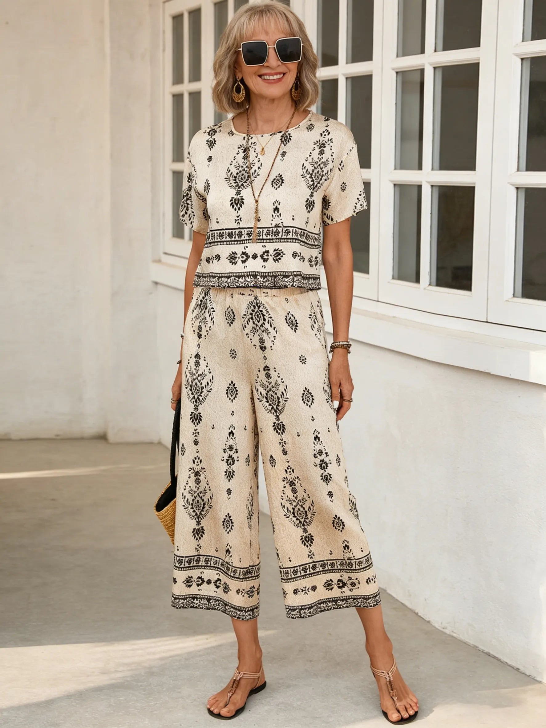 2Pcs Contrasting Color Ethnic Pattern Printed Short-sleeved Top + Straight Pants Set