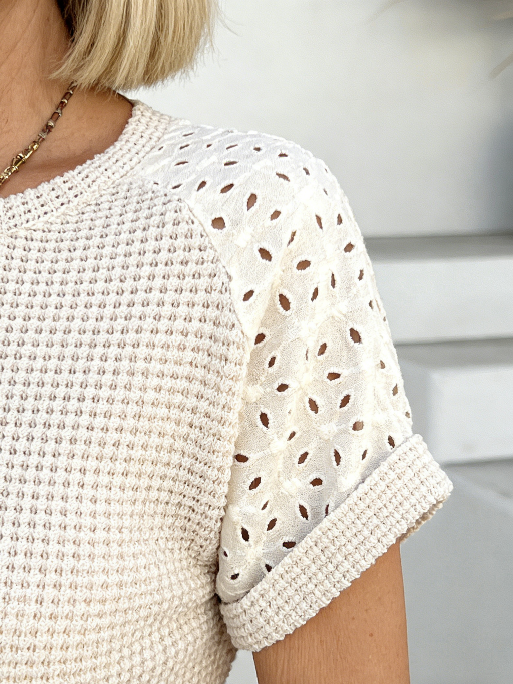 Textured Fabric Crew Neck Lace Splicing Short Sleeve T-Shirt Top Women's