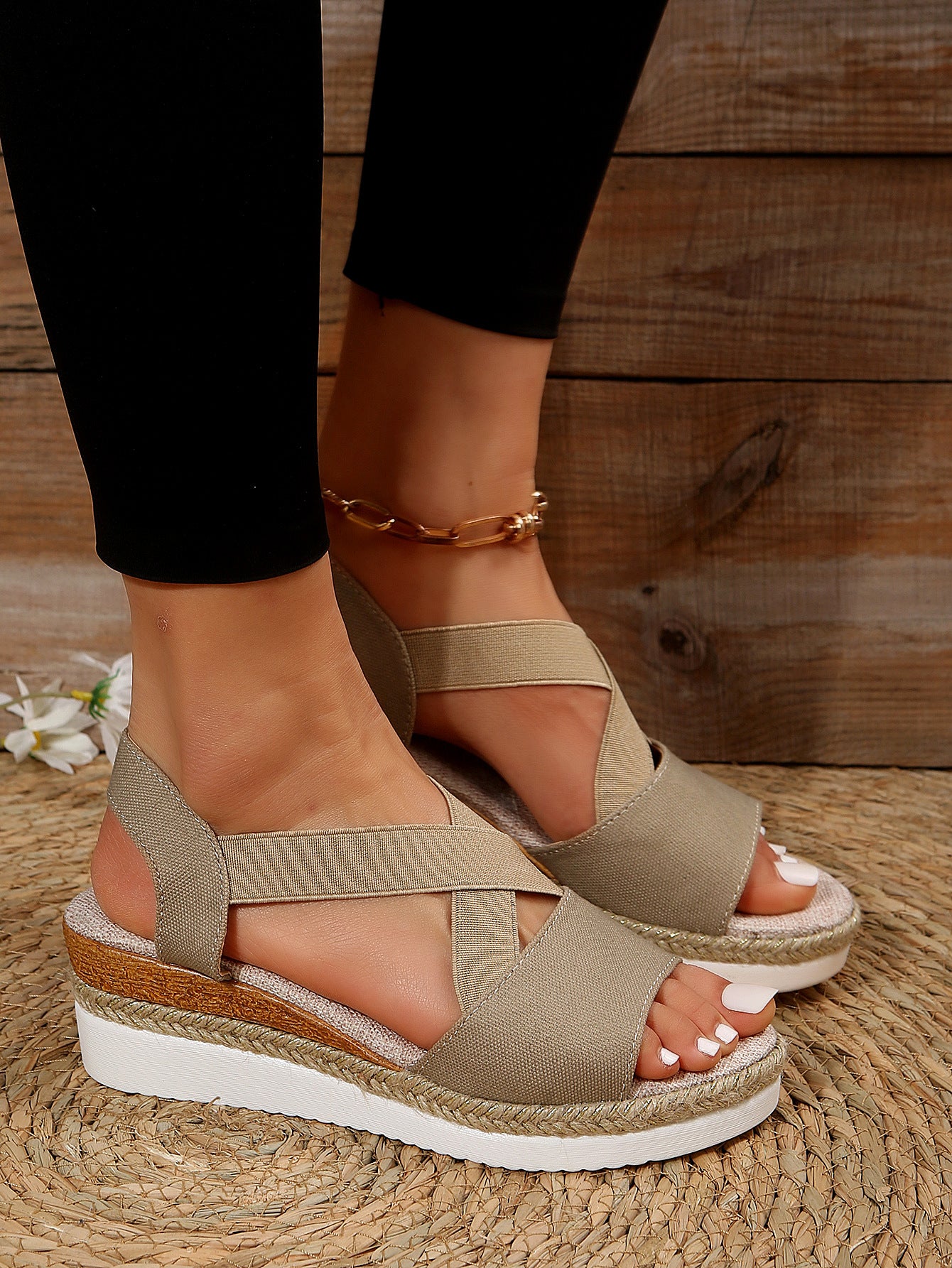 Flat-bottomed wedge heel fish mouth casual women's sandals