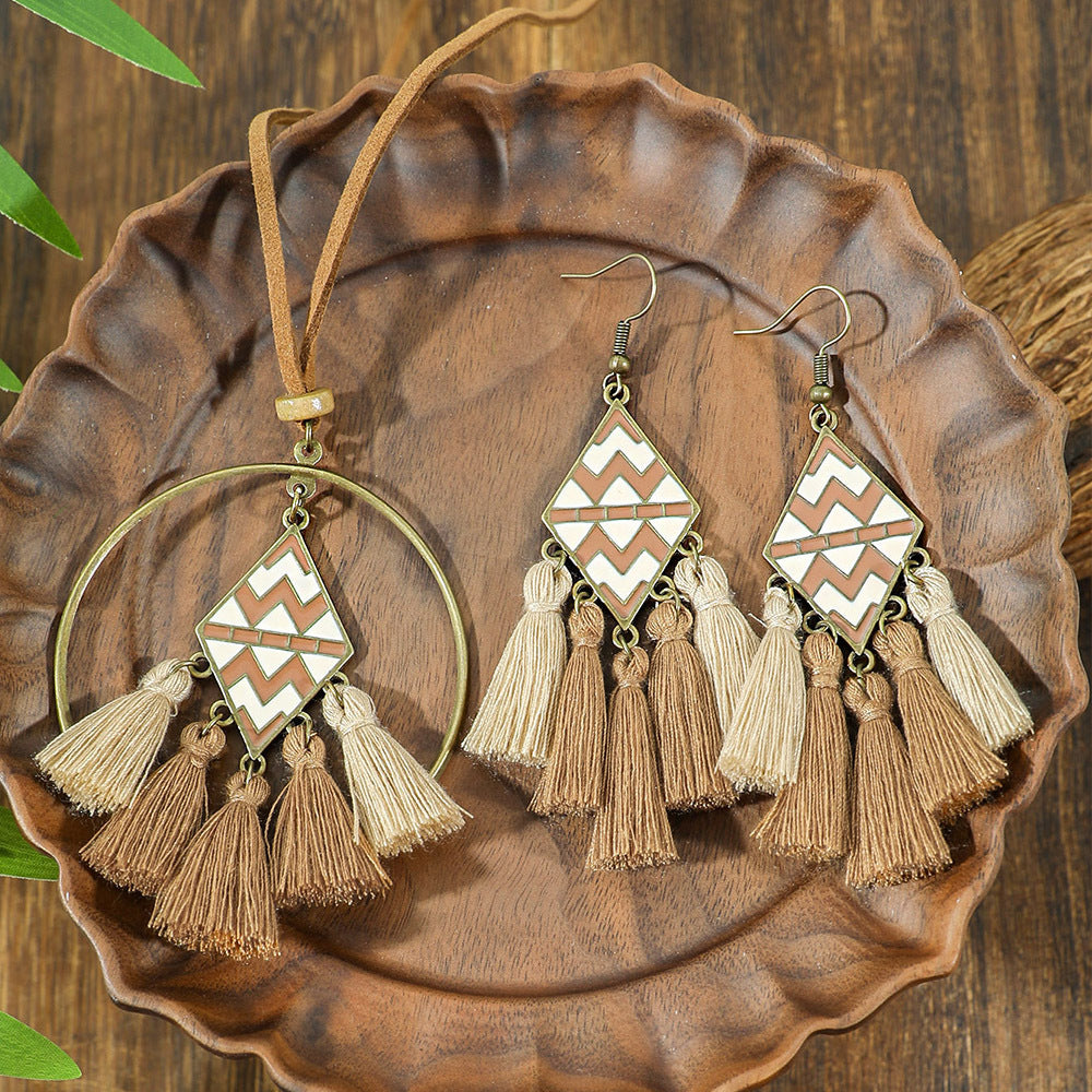3pcs Boho Ethnic Long Sundry Colors Tassel Pendant Necklaces For Women Retro Rhinestone Drip Oil Alloy Necklace