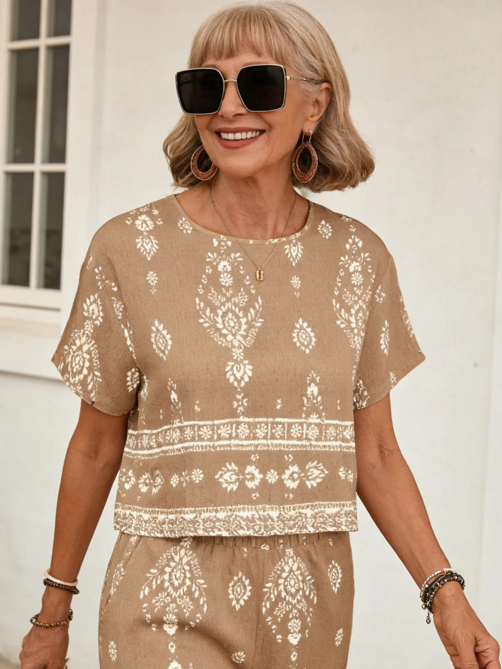 2Pcs Contrasting Color Ethnic Pattern Printed Short-sleeved Top + Straight Pants Set