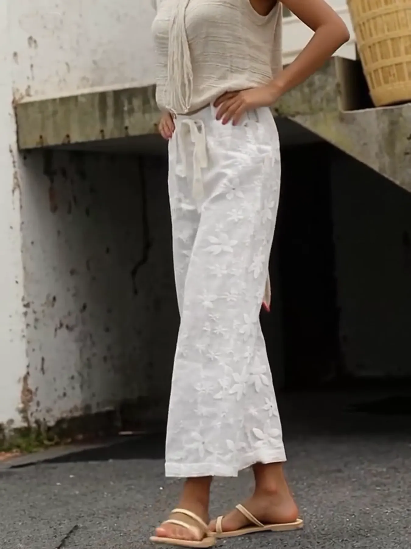 Fashion Pocket Embroidery Casual Pants