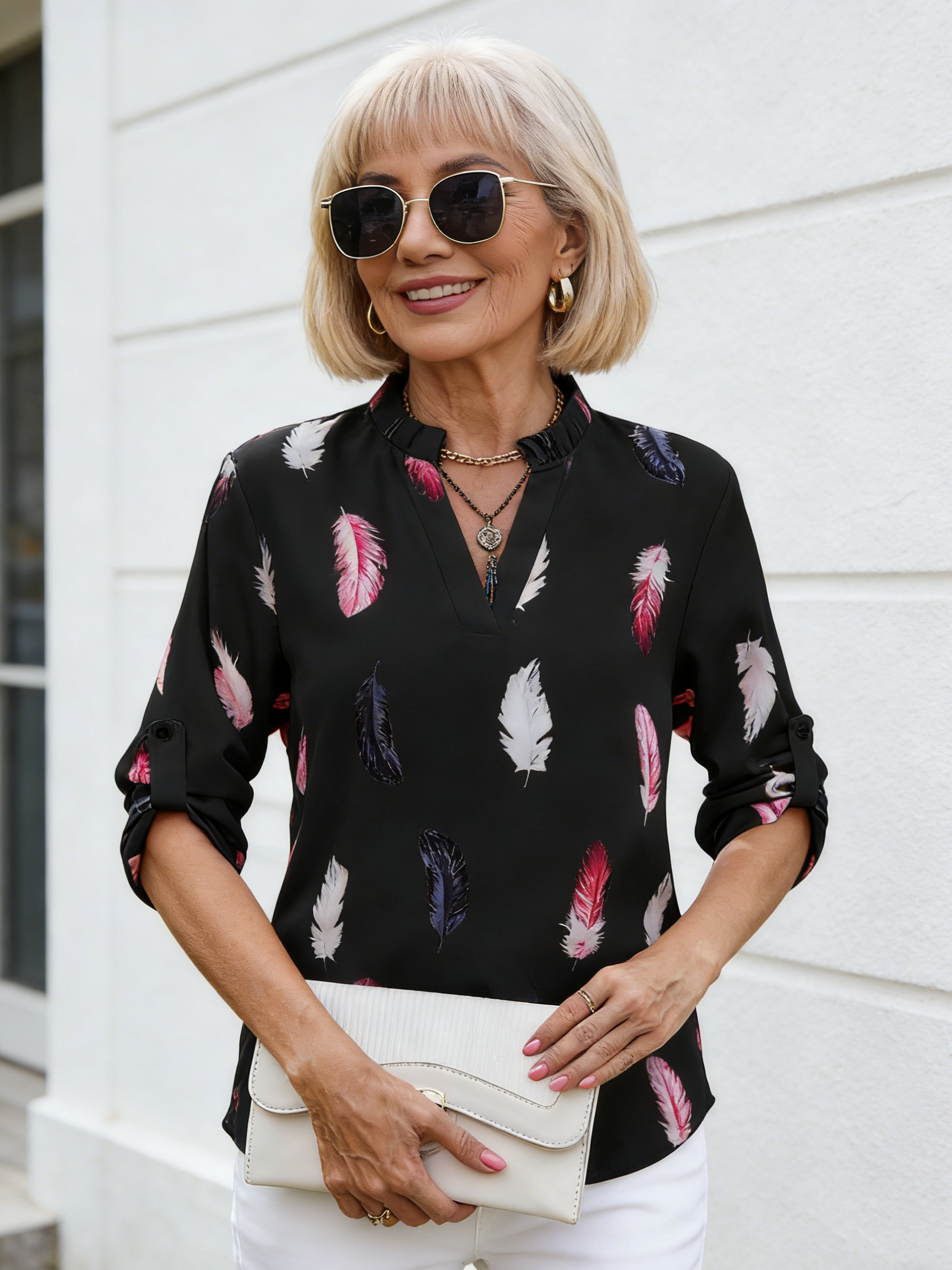 V-neck Feather Print Seven-quarter Sleeve Loose Shirt