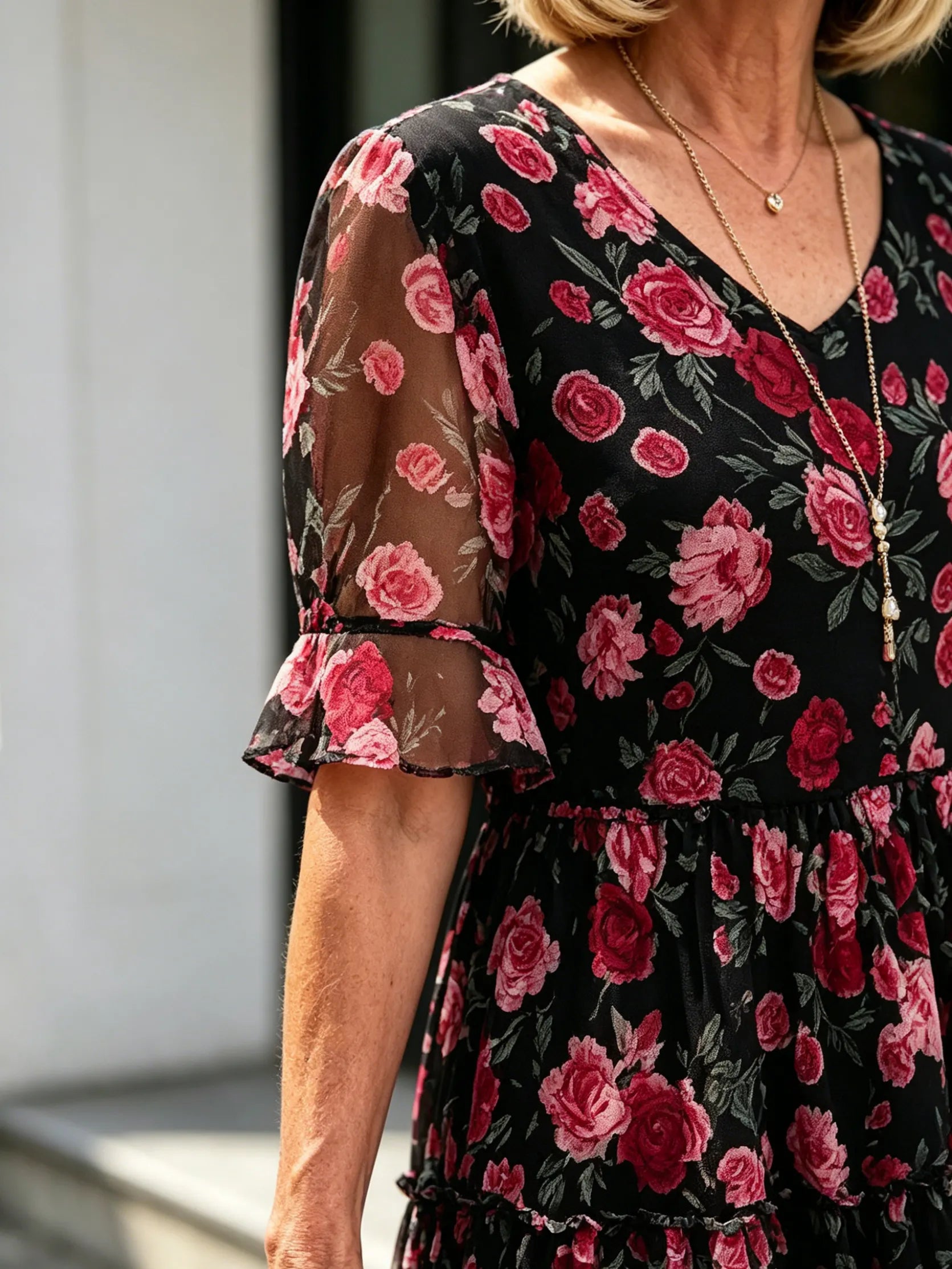 Black Rose Floral Mesh Tiered Midi Dress, V-Neck Ruffle Short Sleeve Loose Tummy Concealing Temperament Dress for Mature Women