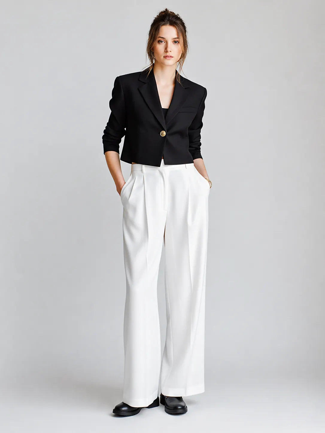 Women's Modern Minimalist Commuter-Style Black And White Suit Set MDZ2111D7ZJW
