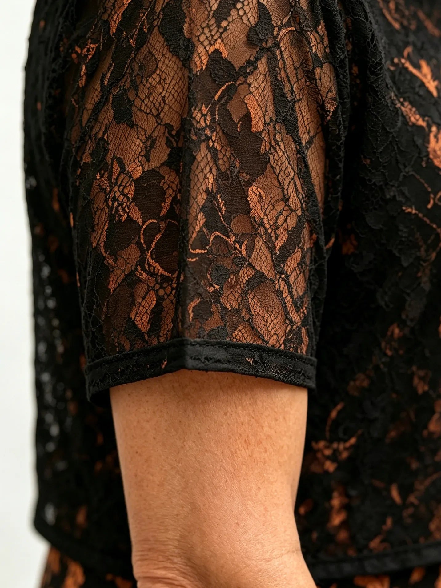 Red Gold Floral Lace Fake Two-Piece Midi Dress, Round Neck Short Sleeve Slimming Elegant Dress for Elderly Women