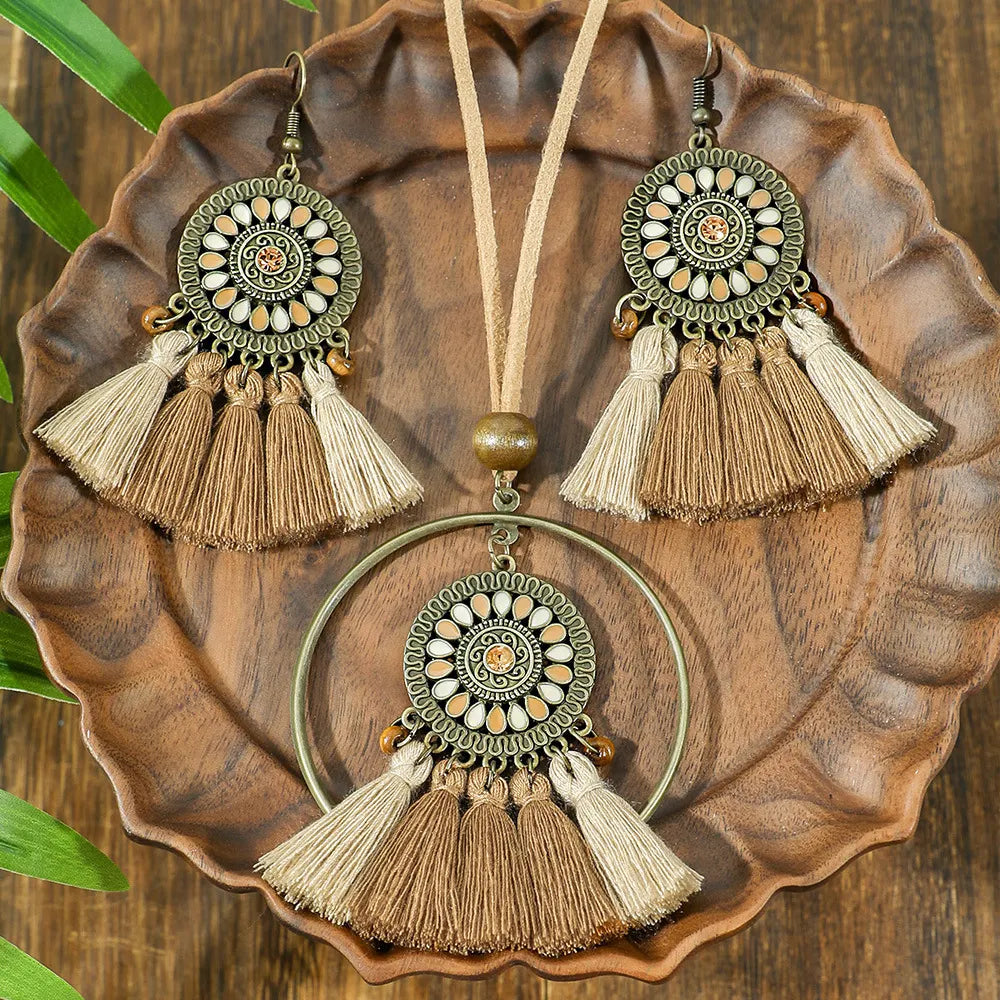 3pcs Boho Ethnic Long Sundry Colors Tassel Pendant Necklaces For Women Retro Rhinestone Drip Oil Alloy Necklace