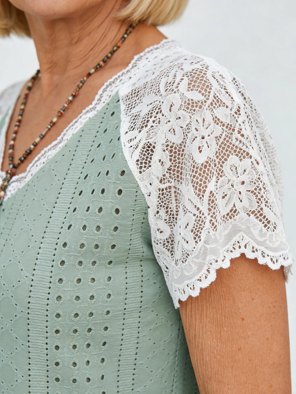Textured Fabric New V-neck Lace Splicing Loose Casual Hole T-shirt