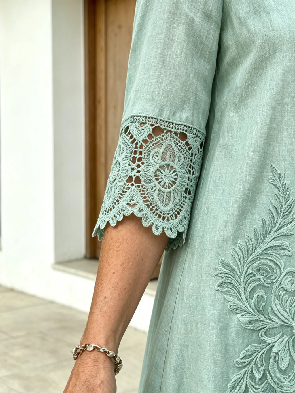 V-neck A-shaped Skirt Solid Color Lace Dress  Five-quarter Sleeve