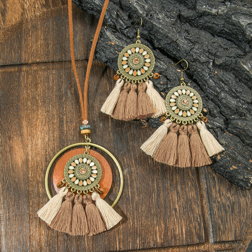 3pcs Boho Ethnic Long Sundry Colors Tassel Pendant Necklaces For Women Retro Rhinestone Drip Oil Alloy Necklace