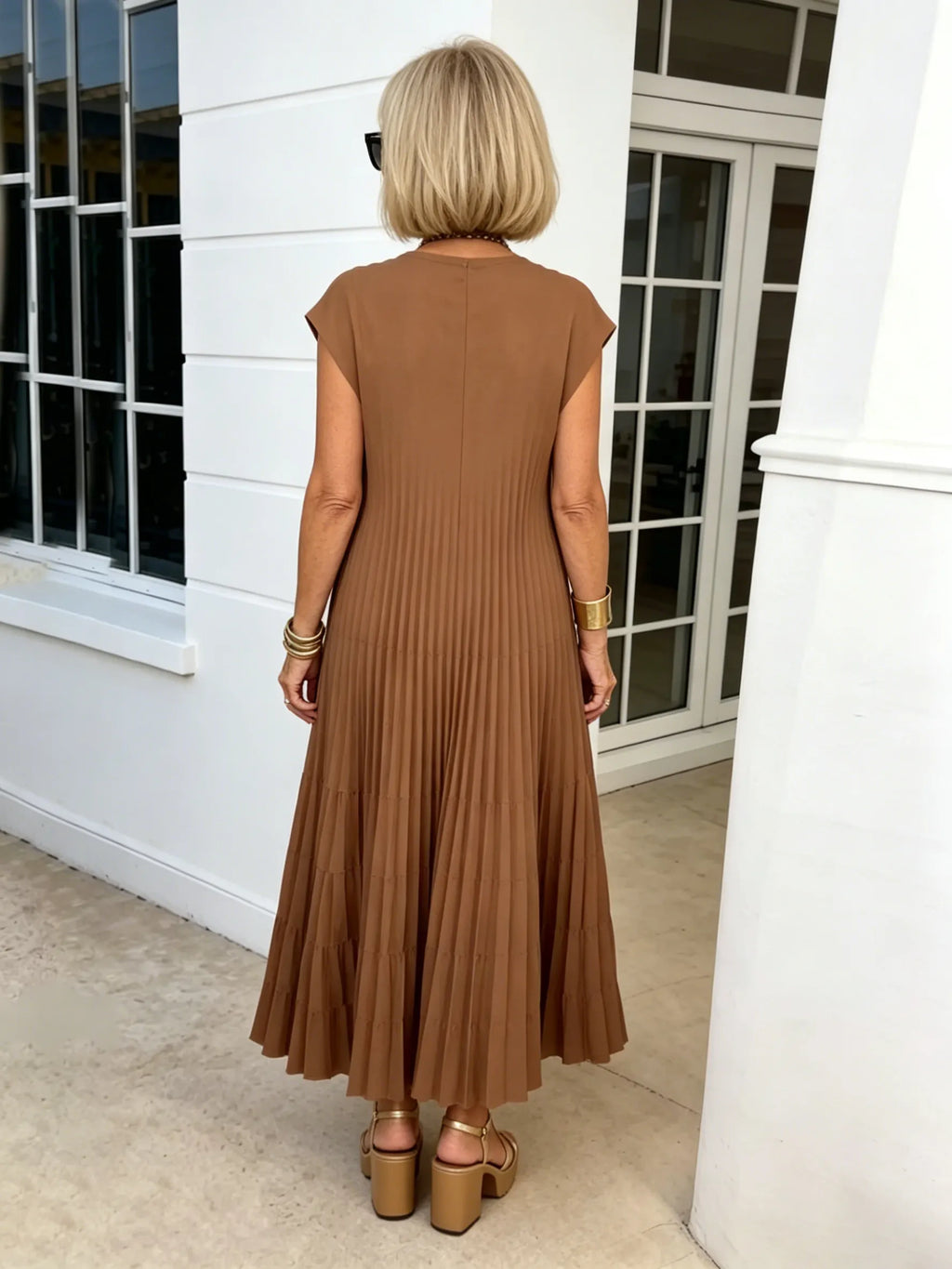 Elastic Dress Women's Elegant Fashion Crew Neck Sleeveless Pleated Long Dress