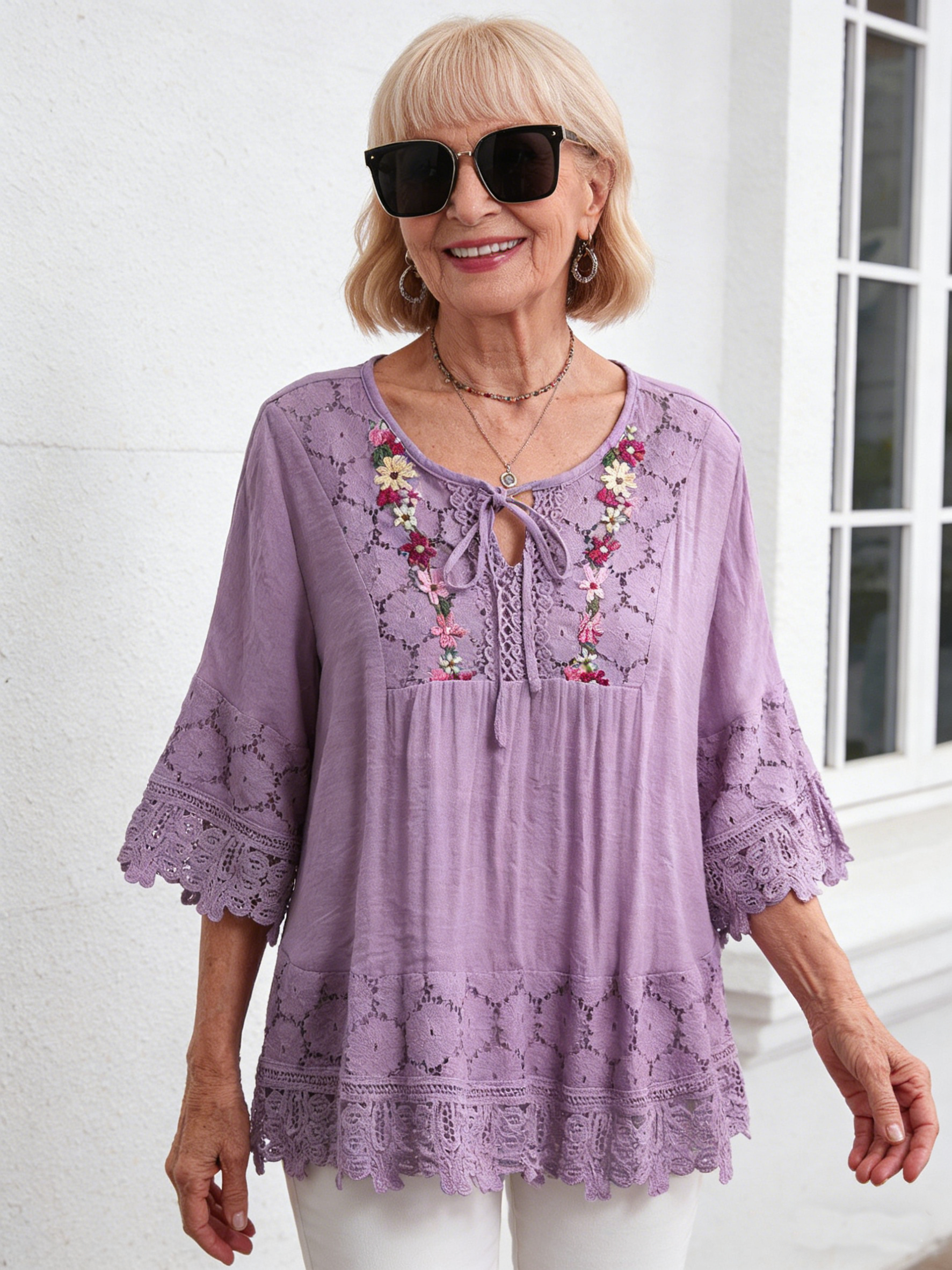 Cotton and Linen Splicing Lace Temperament V-neck Loose Top