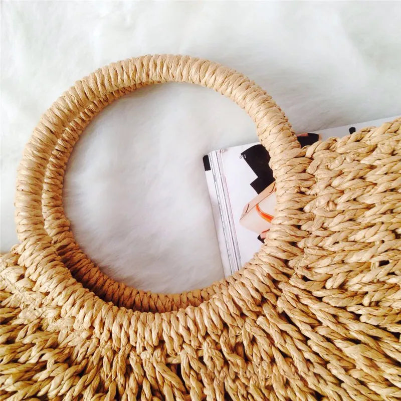 Straw Bag Versatile Women's Bag Casual Round Bucket Woven Straw Bag Vacation Beach Bag