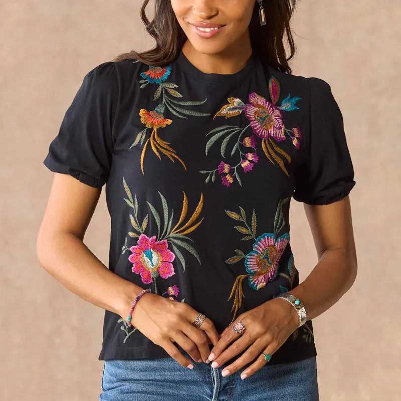 Women's Flower Embroidery Vintage Black Round Neck Short Sleeved Shirt