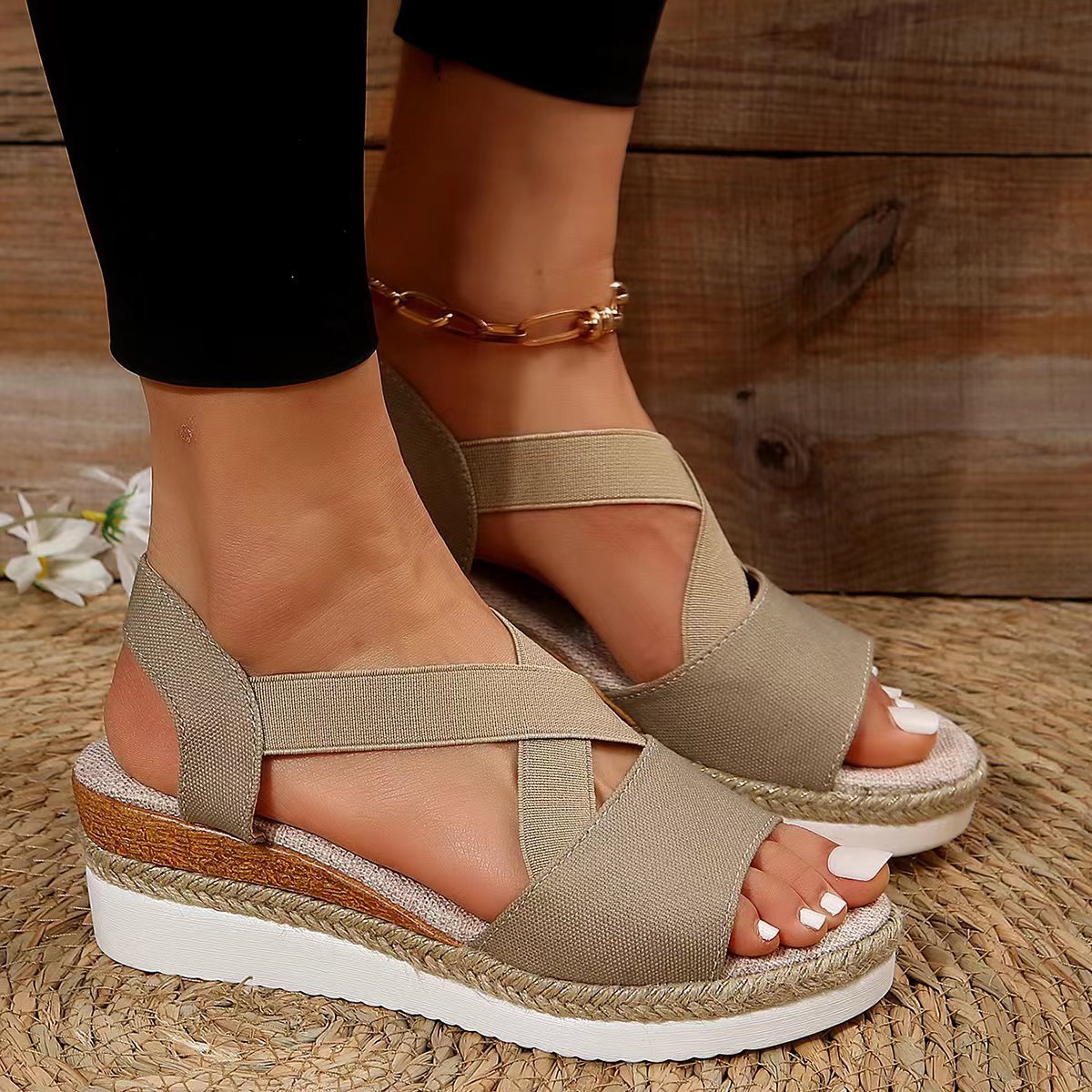 Flat-bottomed wedge heel fish mouth casual women's sandals