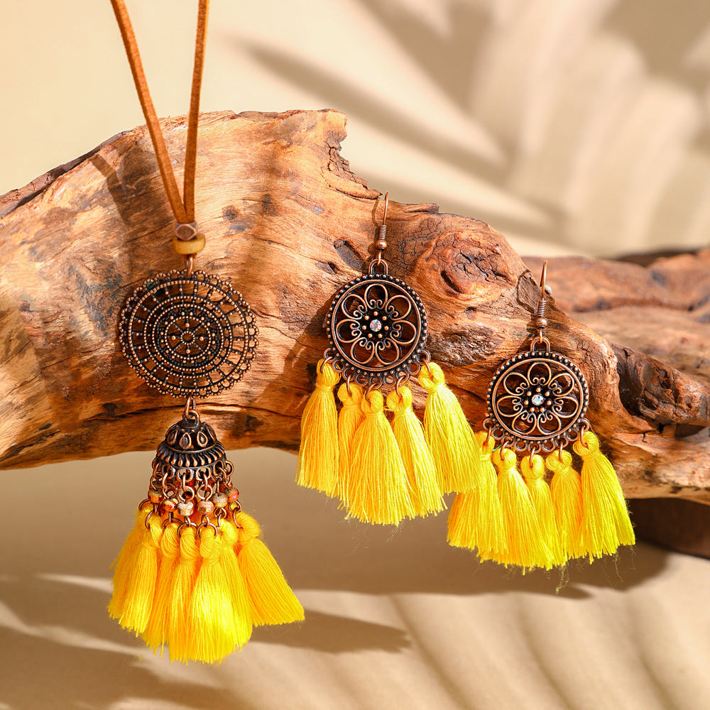 3pcs Boho Ethnic Long Sundry Colors Tassel Pendant Necklaces For Women Retro Rhinestone Drip Oil Alloy Necklace