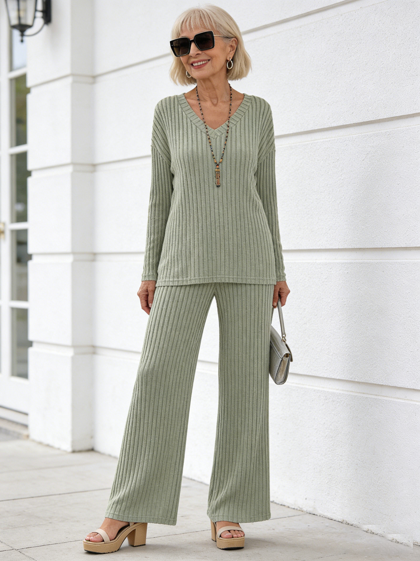 Thick Two-piece Fashion Casual Straight-leg Pants Temperament Loose V-neck Pit Strip Knitted Suit
