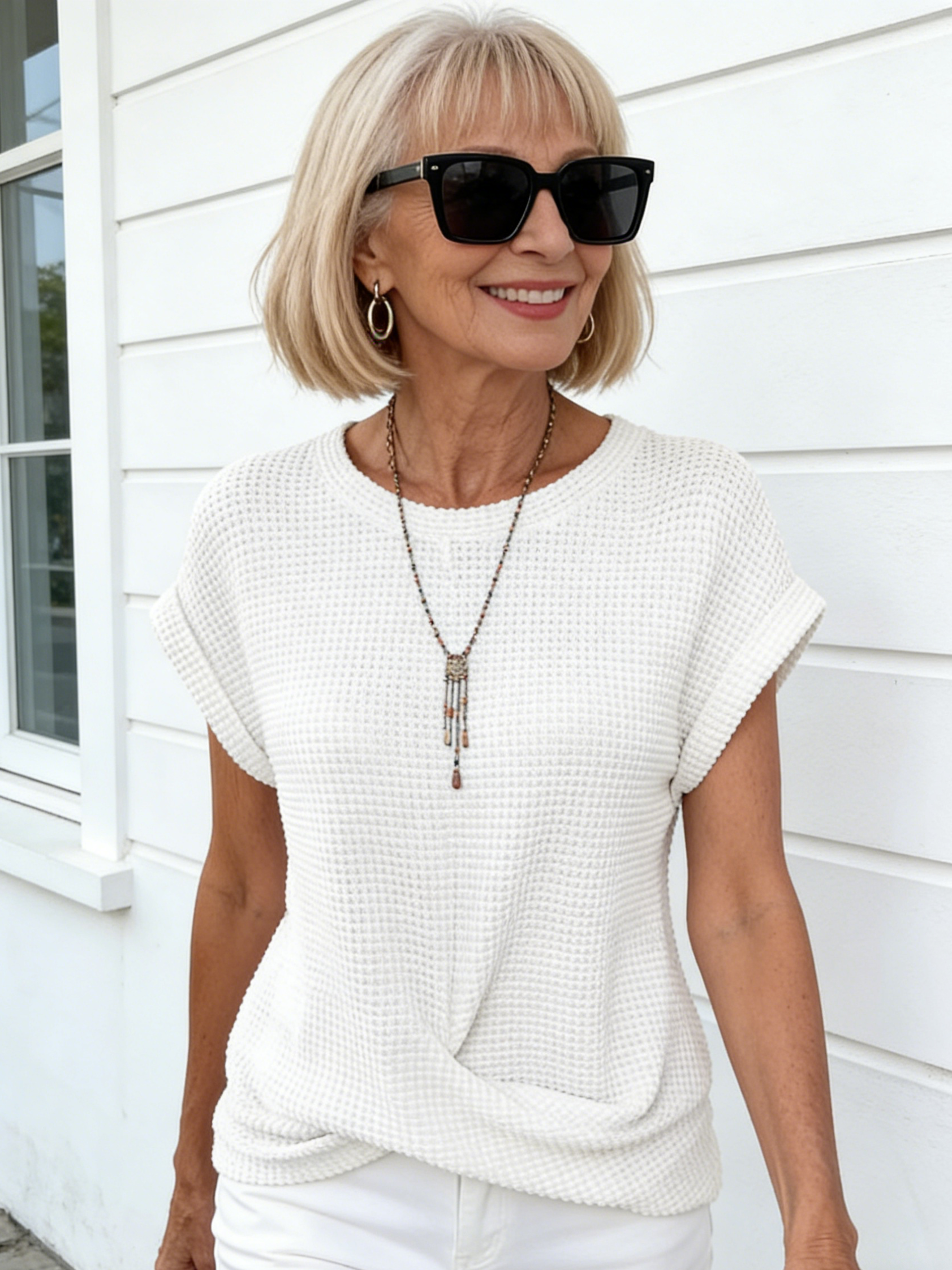 Textured Fabric Crew Neck T-Shirt Elegant Short Twist Hoop Top Women's Cross