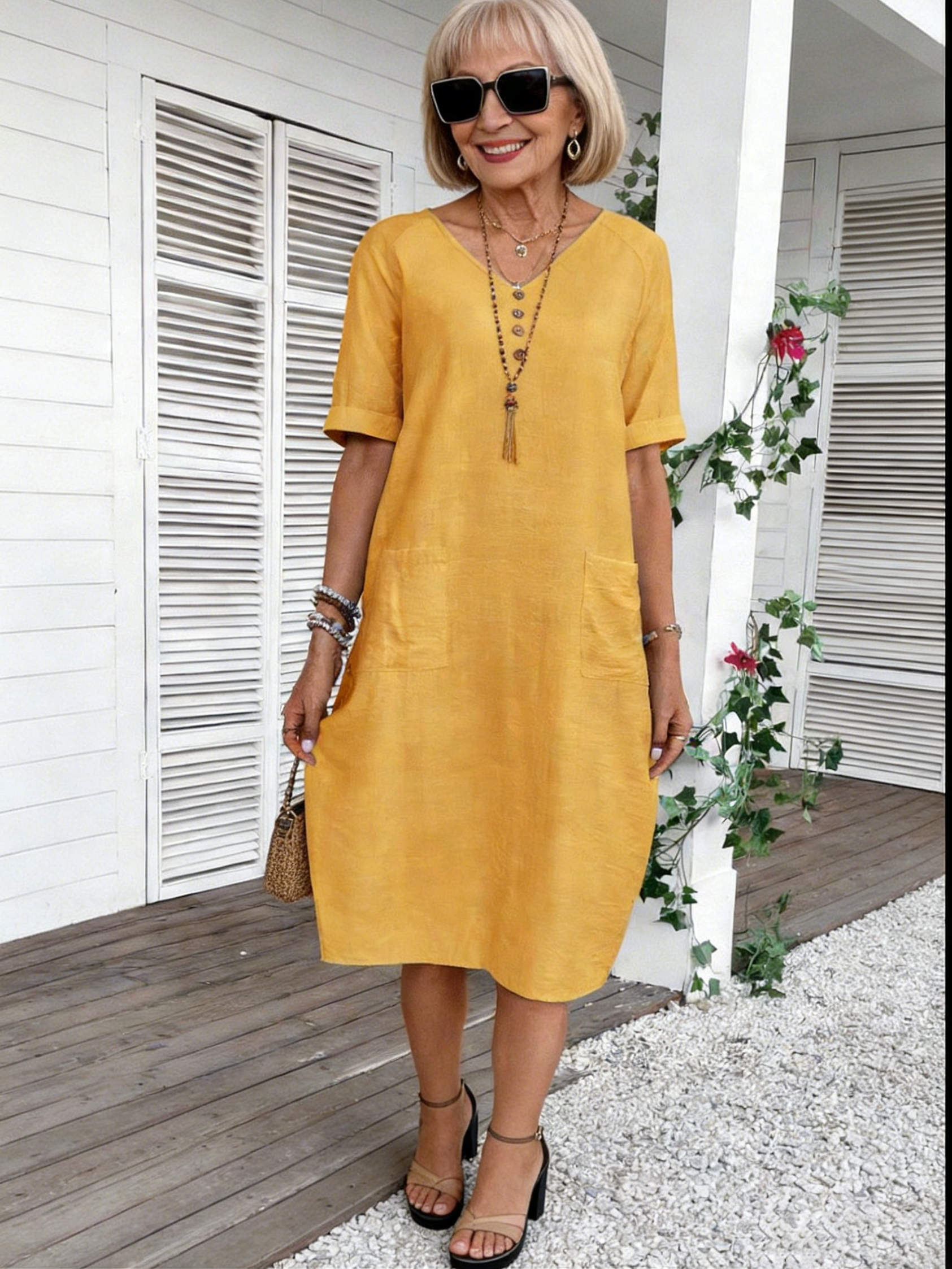 Cotton and Linen Summer V-neck Loose and Comfortable Holiday Dress