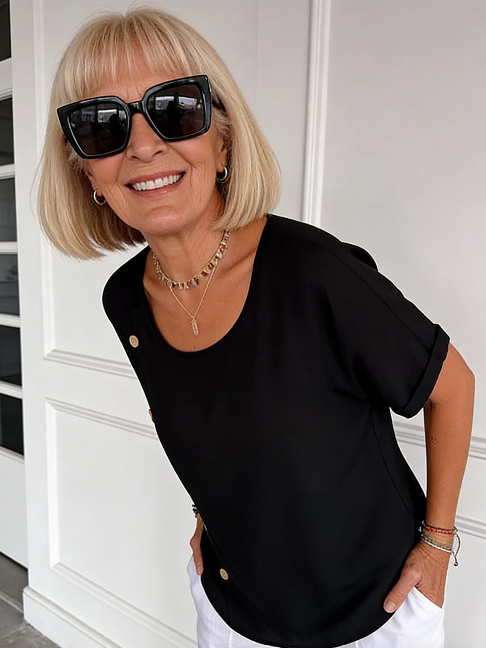 Vibrant Solid Color Chic Button Decor Blouse - Women's Vintage Half Sleeve Simple Blouse for Spring & Fall - Elegant Clothing for Ladies with Classic Style