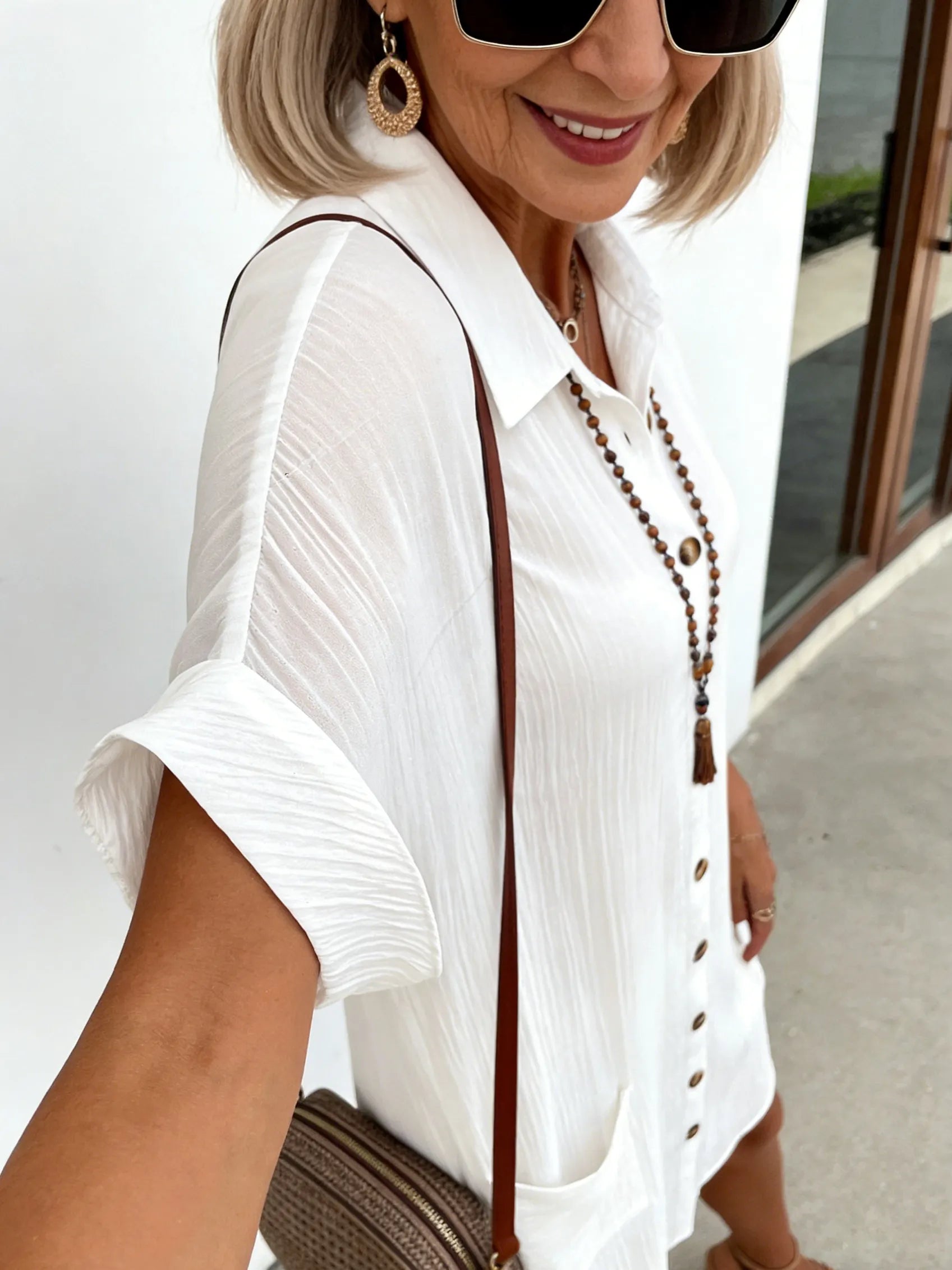 White Button Down Shirt Dress for Women, Textured Short Sleeve V-Neck A-Line Casual Mini Dress with Pockets